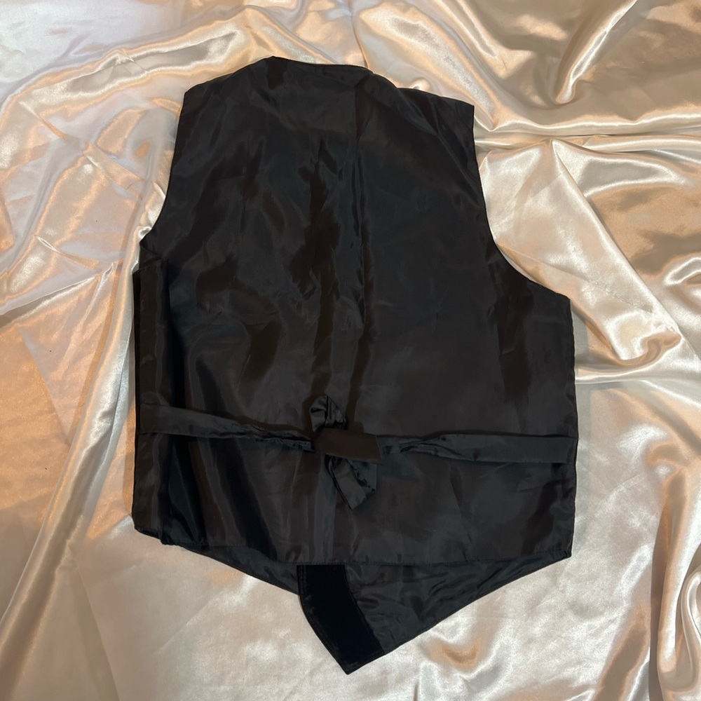 Dope vintage leather vest in great condition
